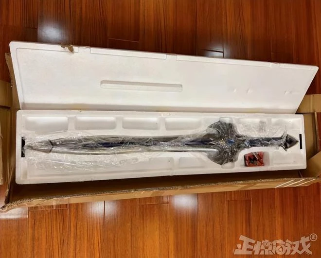 最慘打工人！為暴雪工作超十年被開除，含淚兩萬賣掉魔獸元帥盾！