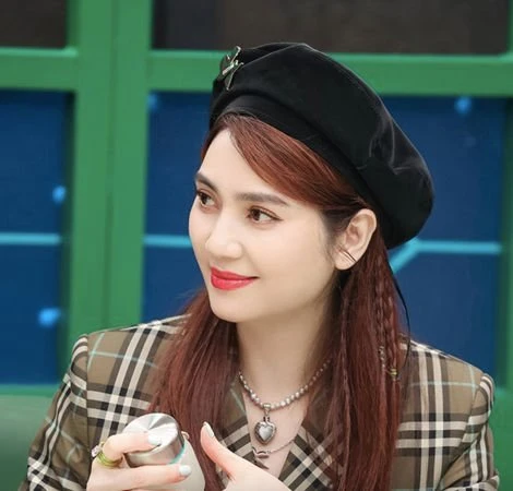 51歲洪欣懶理被酸「臉腫發福」　曬視頻曝零修圖真實狀態