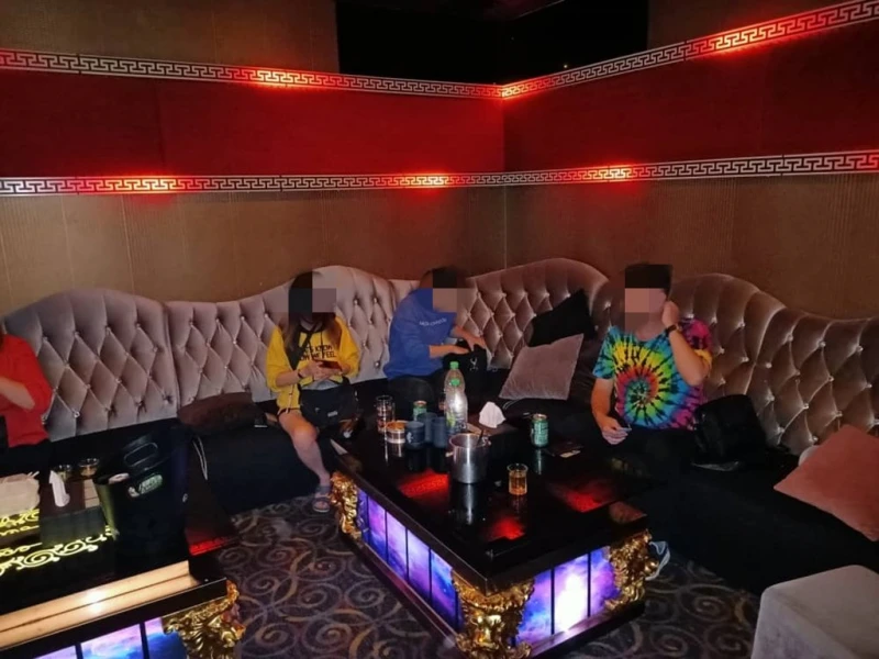 警突擊KTV娛樂場所　揭業者無牌賣酒