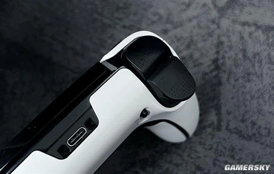 更細膩的觸感！DualSense Edge手柄外觀開箱圖賞