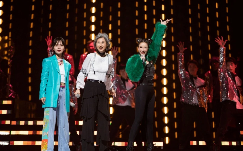 重演與王菲Sit Up斗唱　葉蒨文30年後唱跳《我要你的愛》不帶喘！