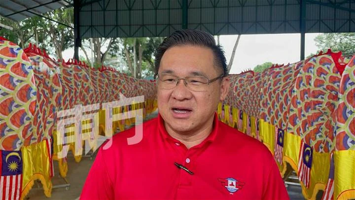 龍頭重60公斤全長588尺　「馬中友誼祥龍」正式亮相