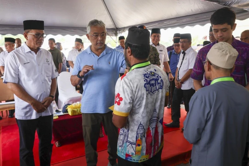 料萬名民眾迎接蘇丹阿都拉任滿回歸