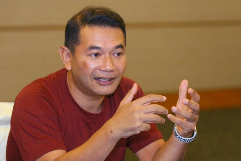 拉菲茲：電召車司機應只是副業非全職工作