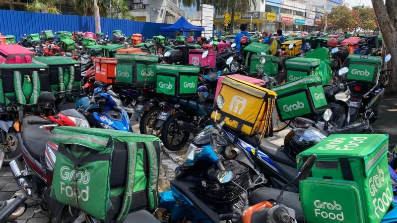 拉菲茲：電召車司機應只是副業非全職工作