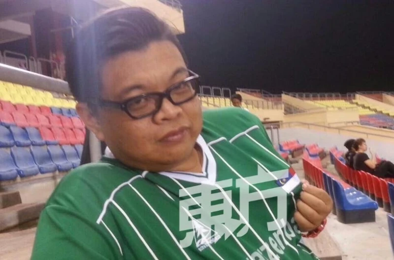 【獨家】賣摩哆到場見證大馬足球隊創歷史　華青激動表情被拍遭網民熱烈關注