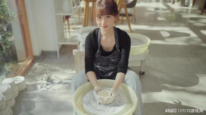 又一美女真人互動遊戲？《完蛋》跟風之作，玩家吐槽：導演在YY