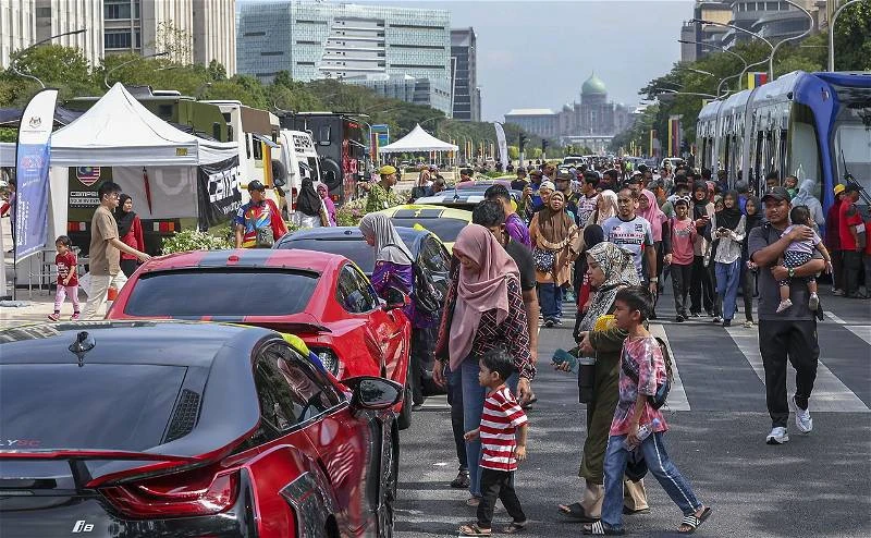 644車布城排長車龍3.351公里　創大馬紀錄大全