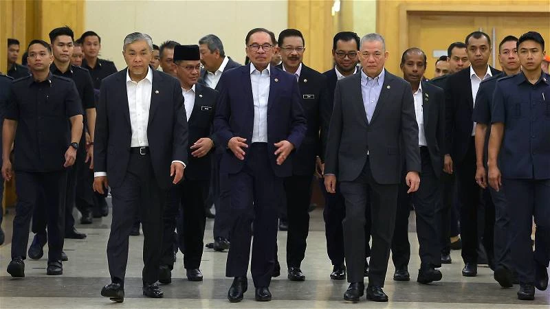 安華否認團結政府打貪不堅定