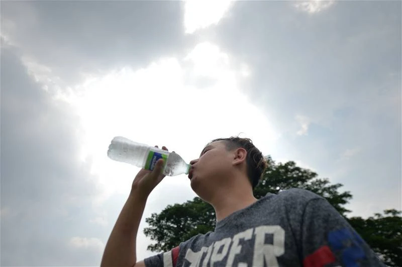 炎熱天氣持續至5月 公眾受促節約用水避免暴曬