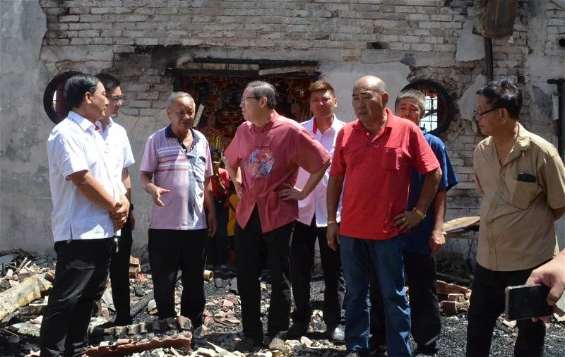 不滿消拯局西嶺財神爺廟失火表現 林冠英:聯繫倪可敏要求關注