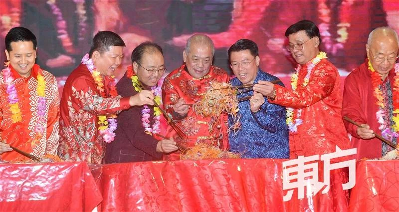 華總甲辰新春大團拜　倪可敏宣布撥款5萬予全國華人文化節