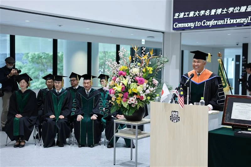 扎希獲頒芝浦工大工程榮譽博士學位