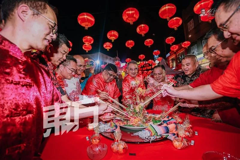 近3萬名民眾湧入雞場街 參與甲農曆新年門戶開放