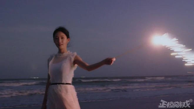 終於不學《完蛋》泡妞了，高分影視新遊戲，揭露黑暗娛樂圈