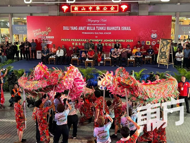 【柔古廟游神】柔攝政王與小公主及副王駕臨　民眾熱情迎接高聲歡呼