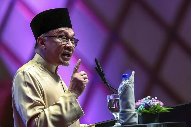 安華宣布4大舉措　推動土著經濟發展