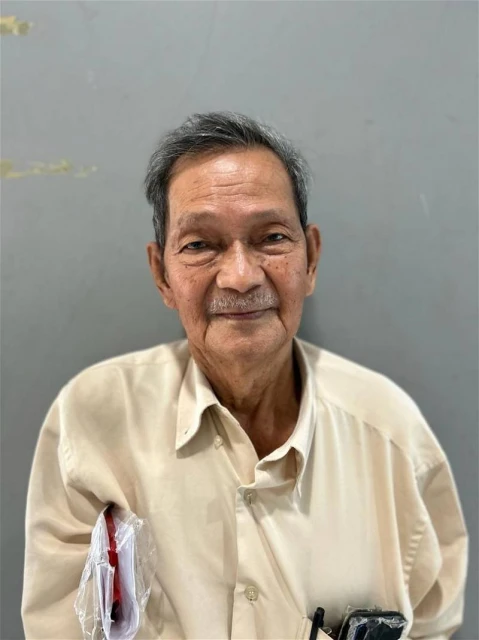 申請公民權考國文多次不過關   七旬華婦不言棄