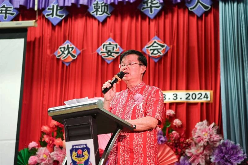 曹觀友：愈多友族孩子就讀華校　可惜政客一直炒作種族課題