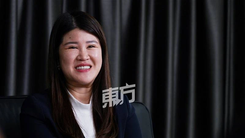 【三八婦女節「知性對話」第二篇】黃詩怡：若要提升沙女性就業率　需先搞好「路平水電通」