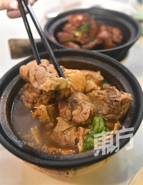 挺肉骨茶列國家遺產 馬來同胞:美食不應政治化