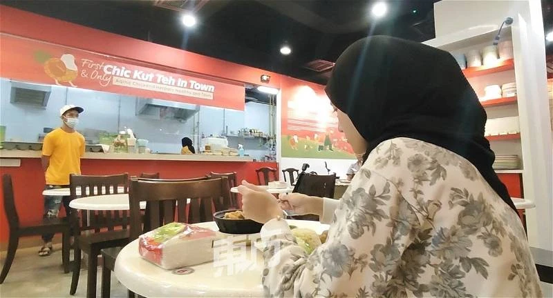 馬來人抱好奇品嘗「雞骨茶」　創辦人冀發揚光大