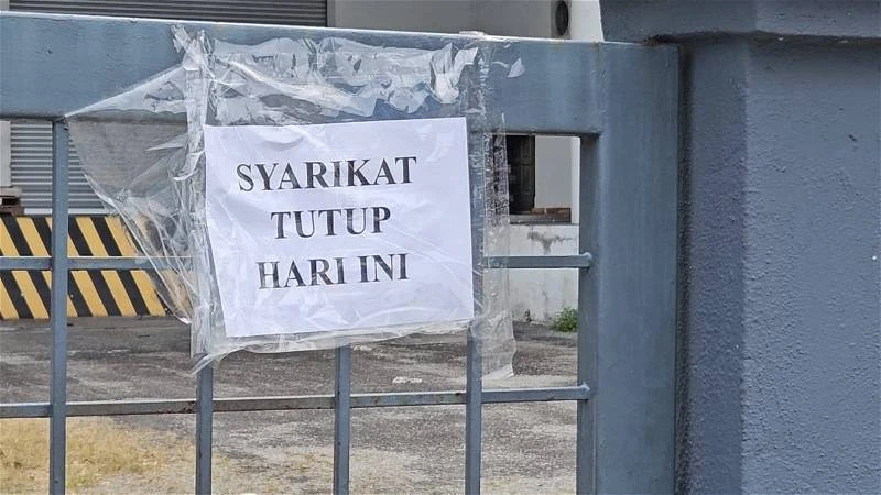 【KK襪子風波】男子戴手銬被押送新建昌取證　峇警已傳召5人問話