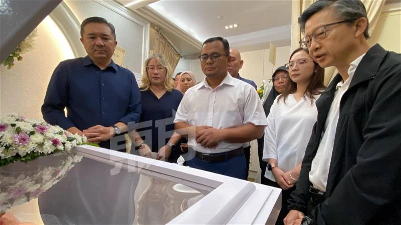 【李繼香逝世】「辛勤工作的人民代議士」　雪大臣及伊黨議員到場弔唁 