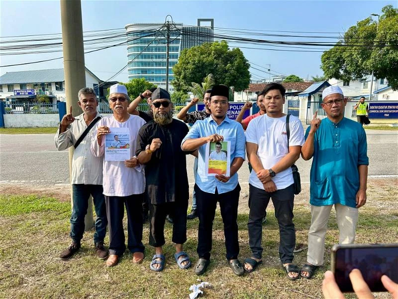 【KK襪子風波】怒撕印有新聞A4紙　4非政府組織報案促嚴罰