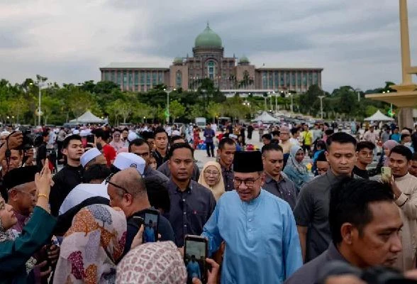 暗示4月12日不列特假　安華：要有工作熱忱