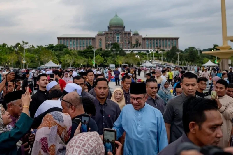 暗示4月12日不列特假　安華：要有工作熱忱