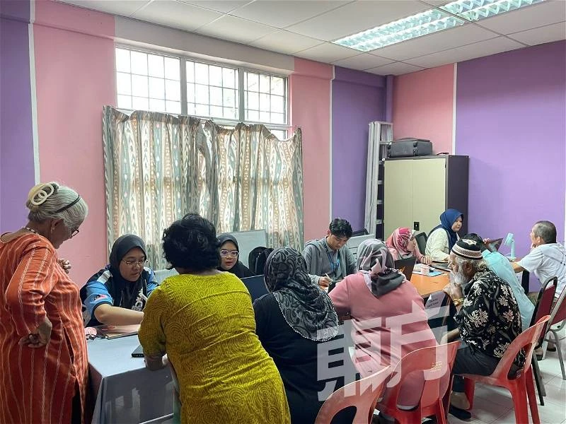 PADU註冊最後一日　八打靈市政廳櫃檯人潮絡繹不絕