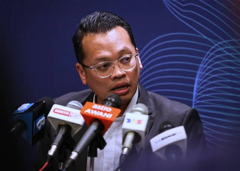 聶納茲米否認　KK襪子風波政府行動緩慢