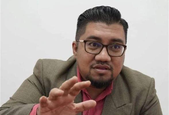 批評元首接見KK便利商店創始人　土團黨領袖遭警傳召錄供