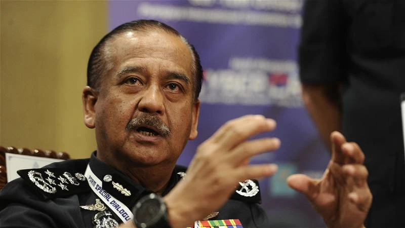 【鞋底疑印「真主」字眼風波】警在柔隆檳吉扣押1145雙鞋　警總長：將傳召鞋商及生產商助查