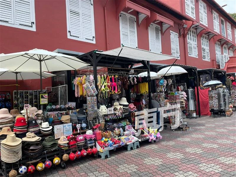 紅屋區攤位提升後整齊美觀 駱慧茹:設計符合世遺規定