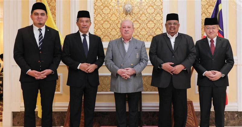 元首接見巫統火箭領袖 促從政者勿發表極端觀點