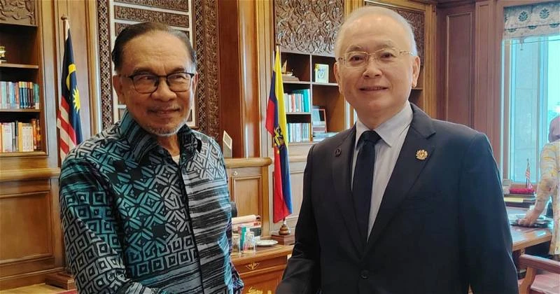 魏家祥晤安華商民生課題