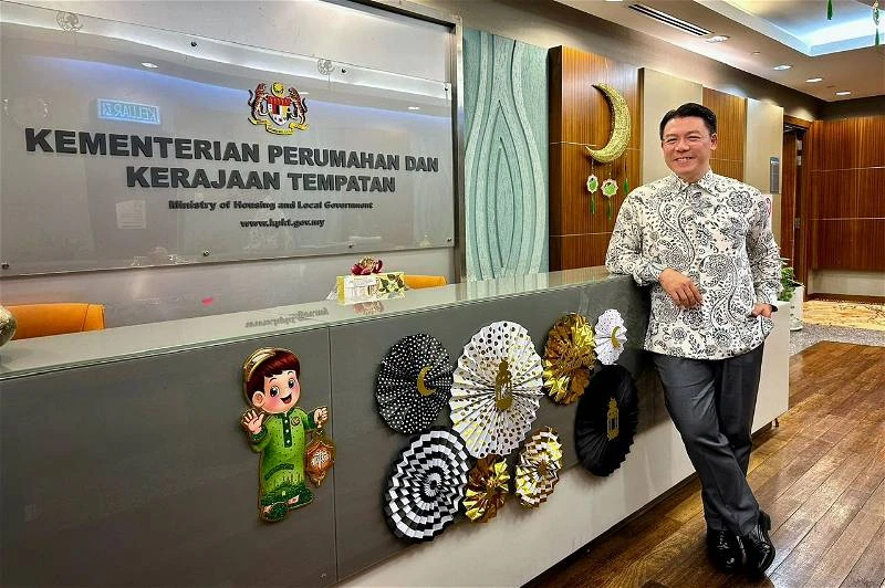 房地部大樓換裝慶開齋節 倪可敏:多元團結乃大馬珍貴資產