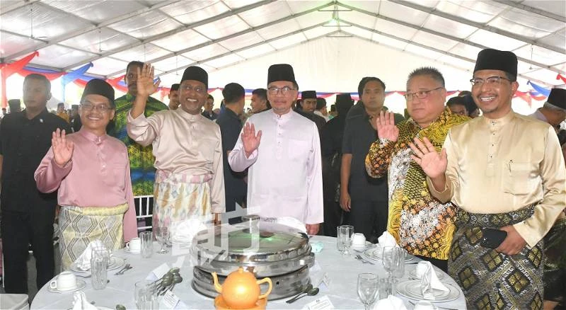 高教部長促國內學府 謹慎邀請海外學者來馬演講