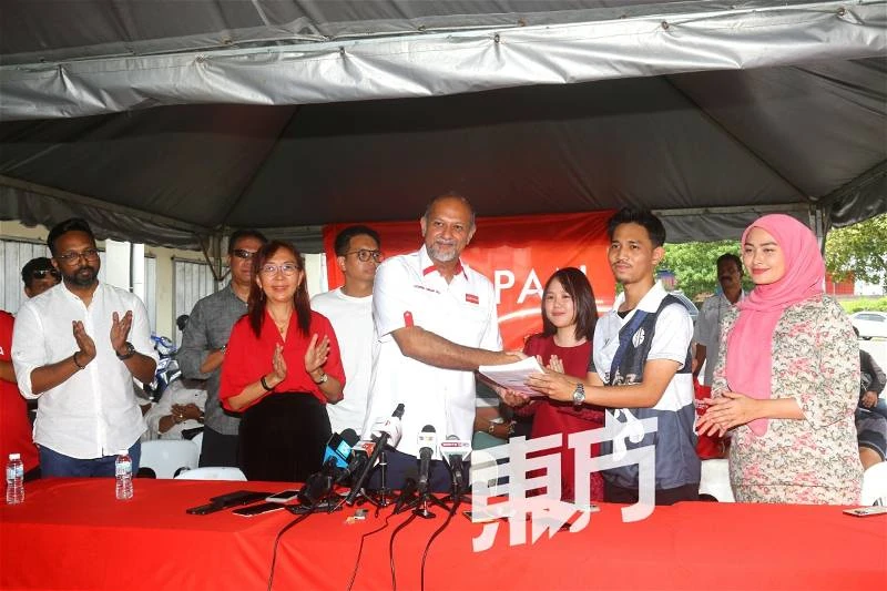 50巫裔齊入黨 火箭成立烏雪縣第3個馬來支部