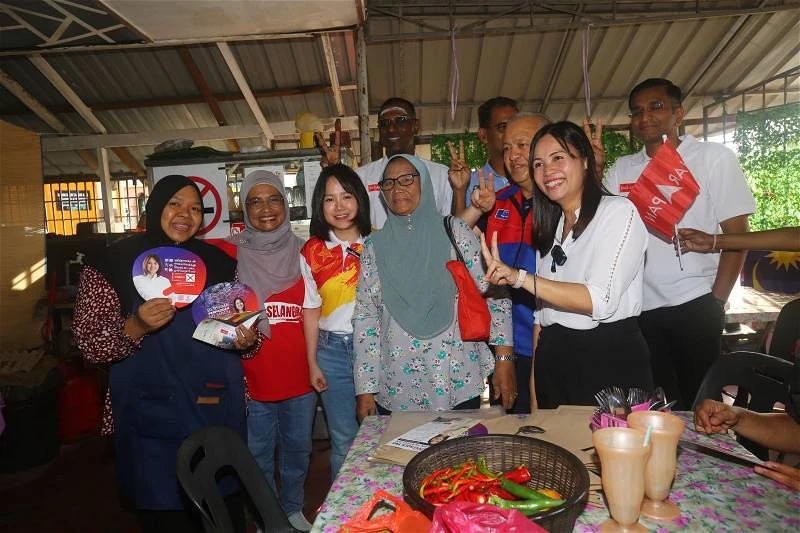 【新古毛補選】伊黨議員挑小桃華校生課題 張念群:也有伊黨議員送孩子就讀華小