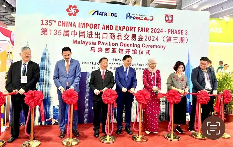 參與第135屆廣州春交會 陳國偉為大馬館主持開館儀式