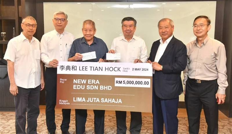 撤回華教綜合大樓500萬捐款 李典和宣布轉贈新紀元南大樓