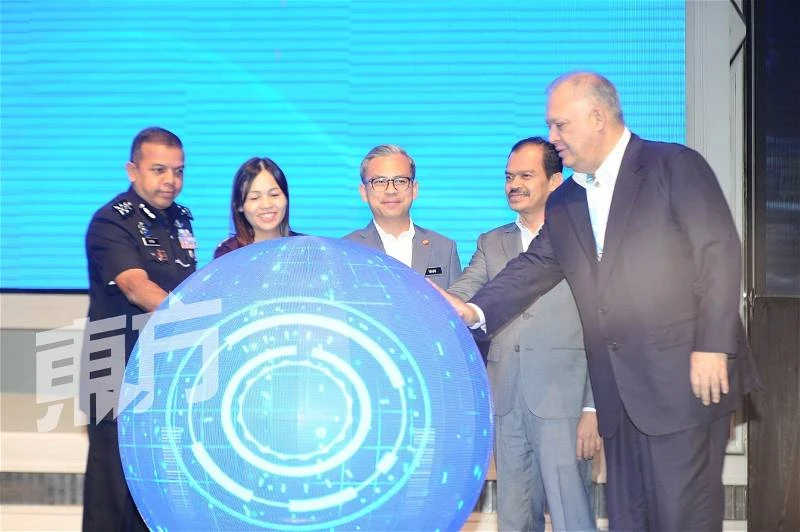 立法限13歲以下兒童使用社媒 法米:旨在保護兒童免受網絡危害