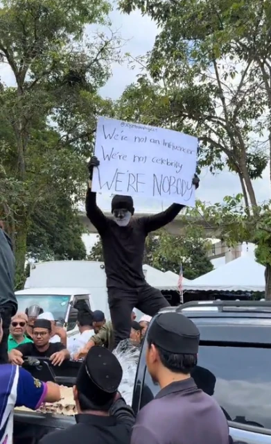 蒙面男免費派雞肉雞蛋　 「只想幫人非為出名」