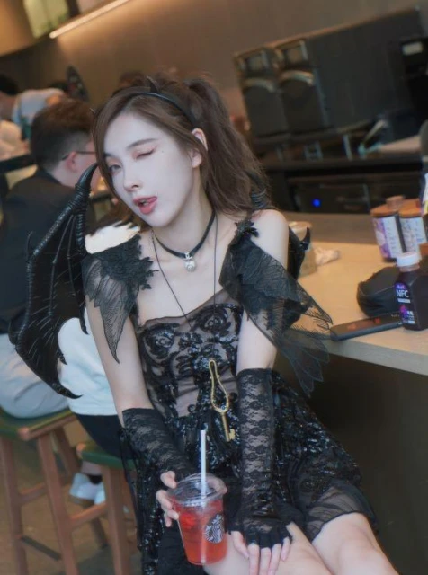 《美女，應接不暇》製作人談遊戲的創意與突破