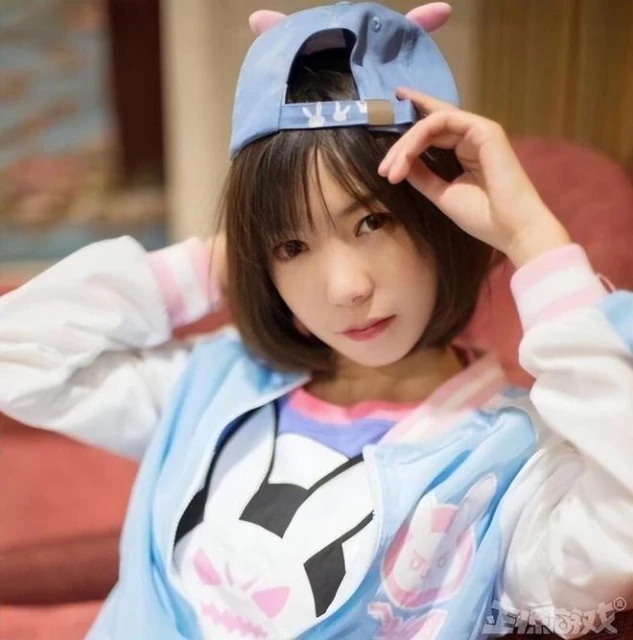 當年守望美女主播，人氣下滑選擇退隱，改行賣貓暴富一隻八千