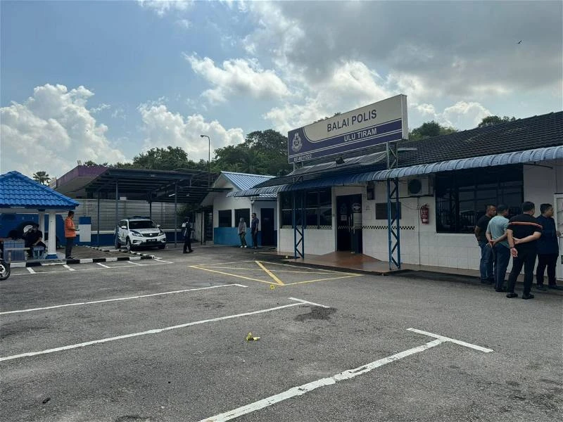 【蒙面男持刀闖警局殺警】警扣留報案男女 查是否與嫌犯有關