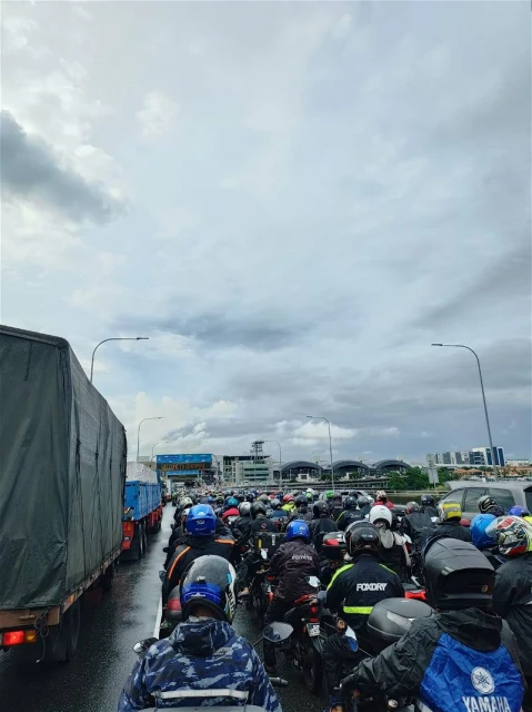 獅城加強關卡安保措施 越堤族上班至少花2小時